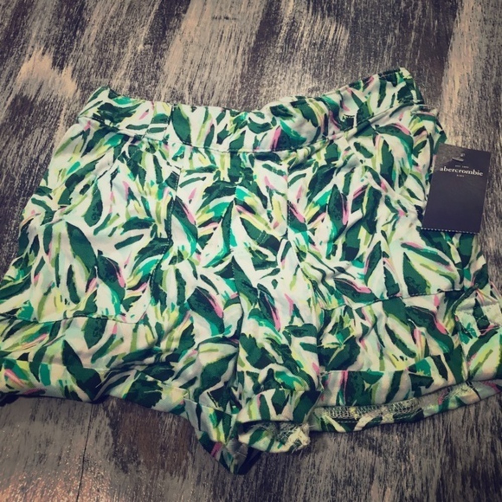 NWT Abercrombie Kids Soft Shorts Girls 3/4